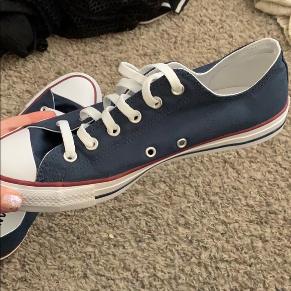 Blue and white converse - Picture 3 of 6